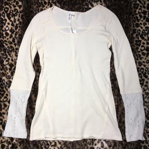 Women’s L Cream thermal with crochet arms